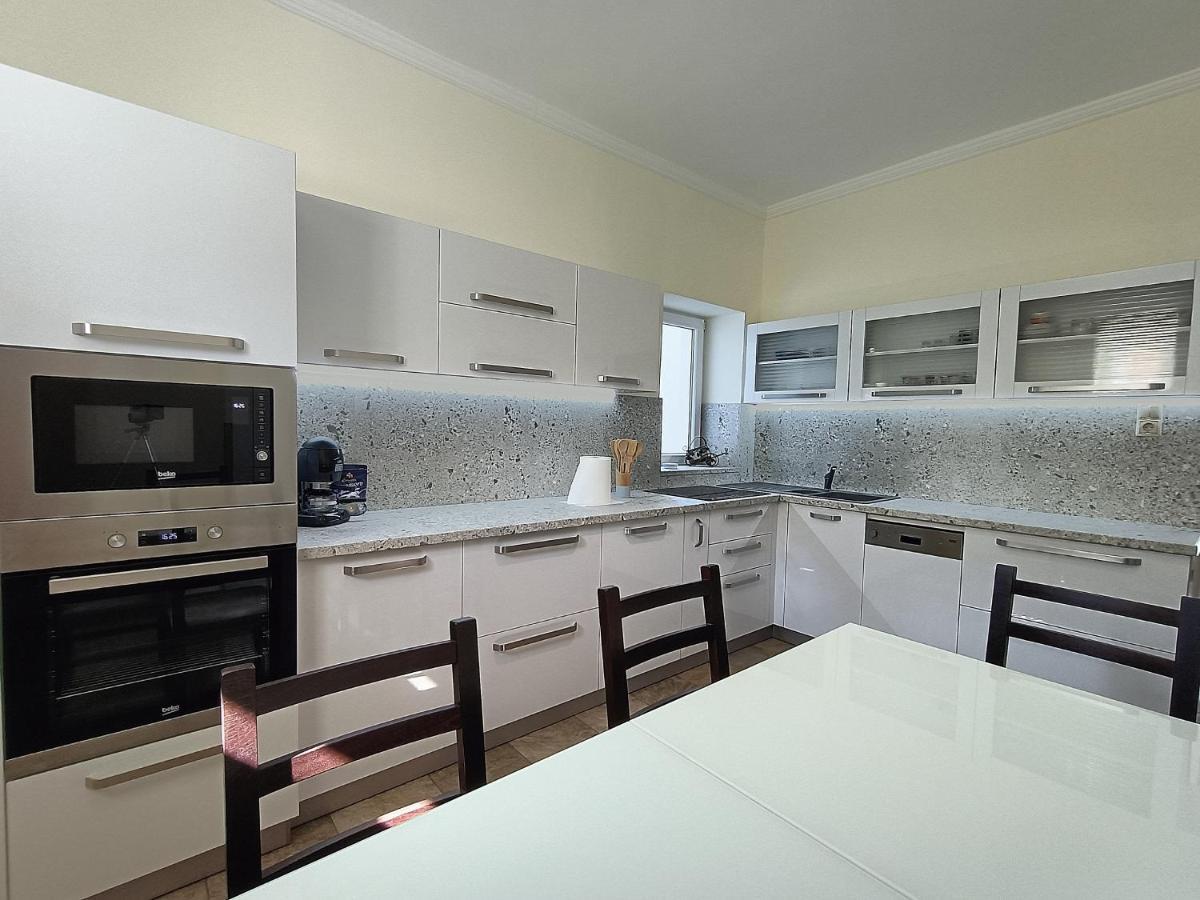 Zimmerferi Apartman Keszthely Apartamento Exterior foto